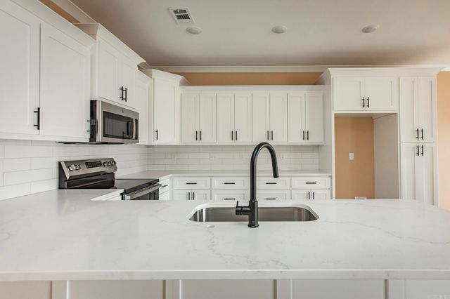 912 W Dell Vista Cove, Cabot, AR 72023