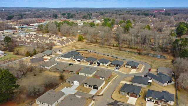 912 W Dell Vista Cove, Cabot, AR 72023