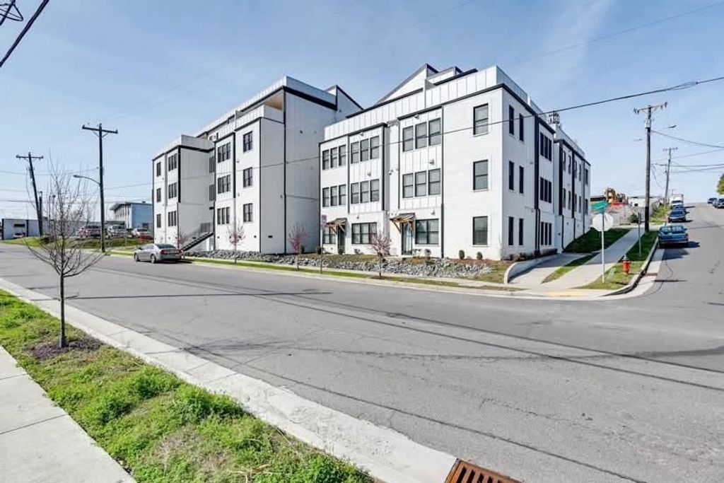 4405 Kentucky Ave Apt 302, Nashville, TN 37209