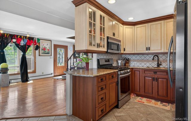 2021 Lincoln Avenue, East Meadow, NY 11554