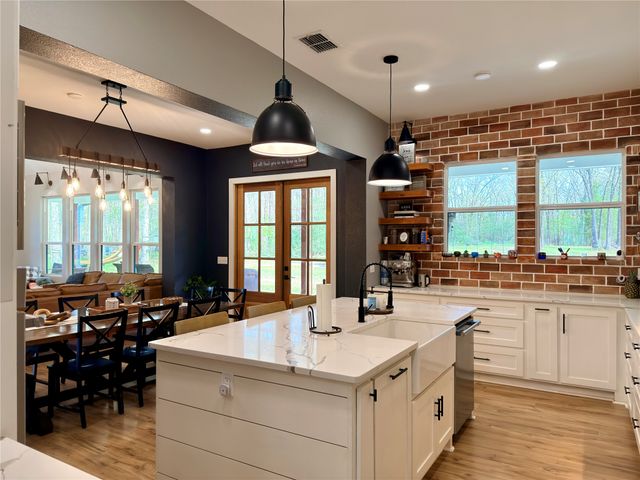 6954 Joyce Street, Eustace, TX 75124