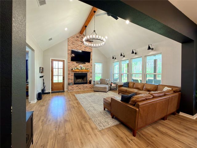 6954 Joyce Street, Eustace, TX 75124