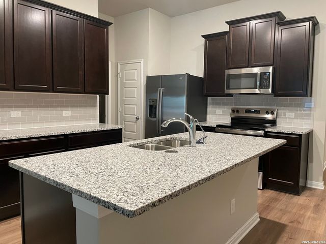 3023 wembley way, Converse, TX 78109