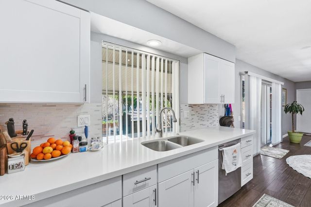 10529 W GULF HILLS Drive, Sun City, AZ 85351