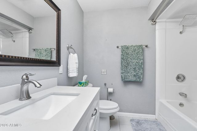 10529 W GULF HILLS Drive, Sun City, AZ 85351