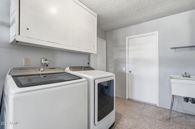 10529 W GULF HILLS Drive, Sun City, AZ 85351