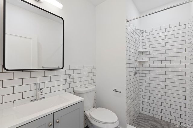9 Lagrange Avenue APT 4, Poughkeepsie, NY 12603