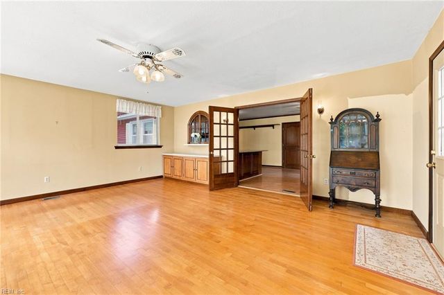 3 Wendell CIR, Poquoson, VA 23662