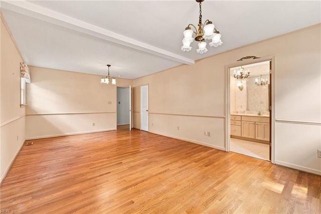 3 Wendell CIR, Poquoson, VA 23662