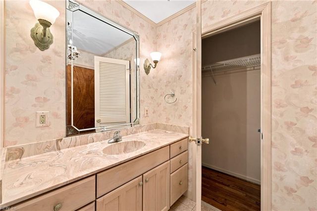 3 Wendell CIR, Poquoson, VA 23662