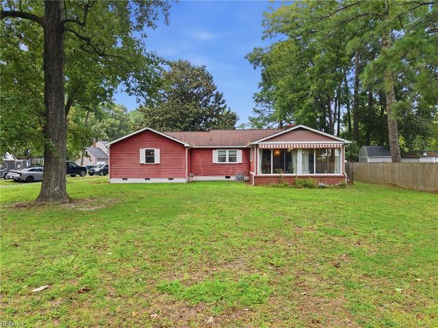 3 Wendell CIR, Poquoson, VA 23662