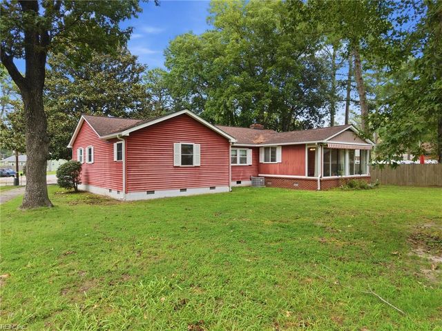 3 Wendell CIR, Poquoson, VA 23662