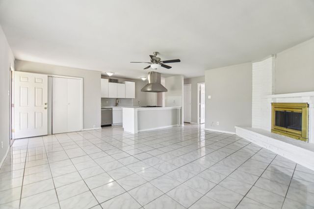 5001 N Colony Boulevard, The Colony, TX 75056