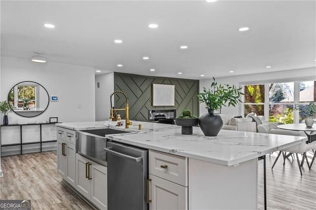 1339 Valley View Road, Atlanta, GA 30338