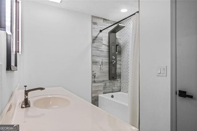 1339 Valley View Road, Atlanta, GA 30338