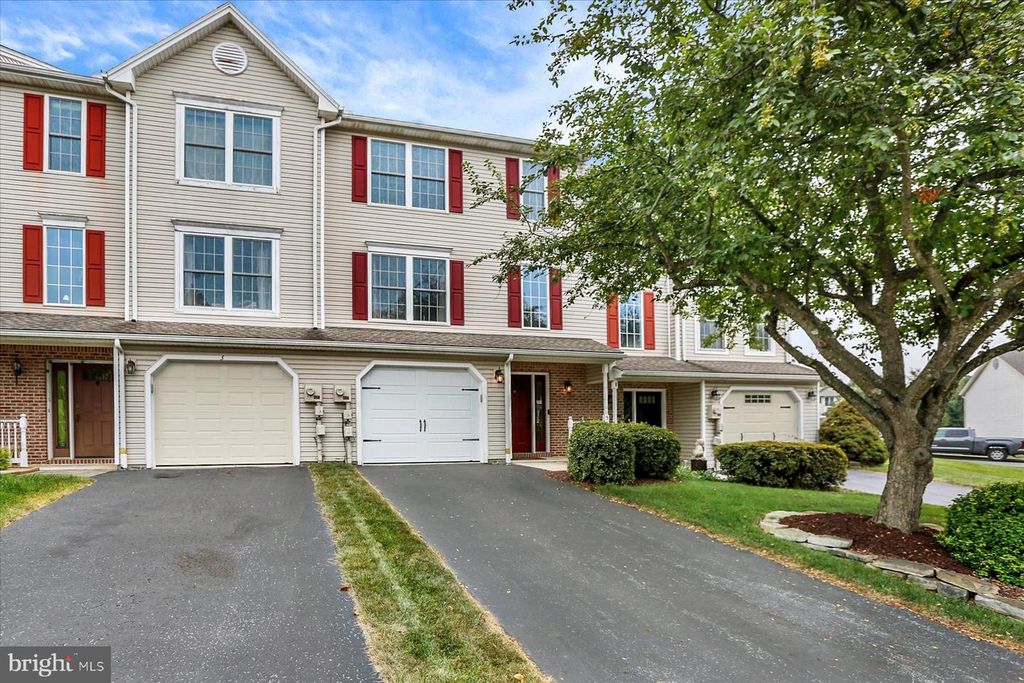 3 KEEFER WAY, Mechanicsburg, PA 17055