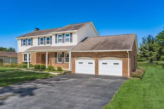 3662 Hazelton Etna Road SW, Pataskala, OH 43062