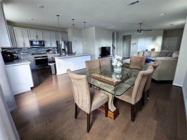 3234 Longleaf Meadows Drive, Houston, TX 77063