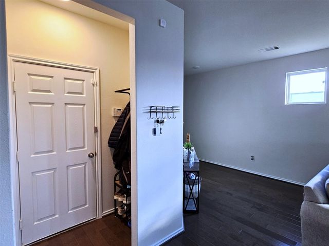 3234 Longleaf Meadows Drive, Houston, TX 77063