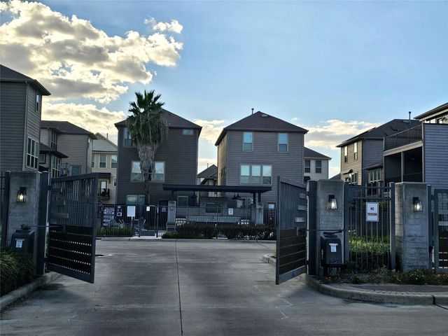 3234 Longleaf Meadows Drive, Houston, TX 77063