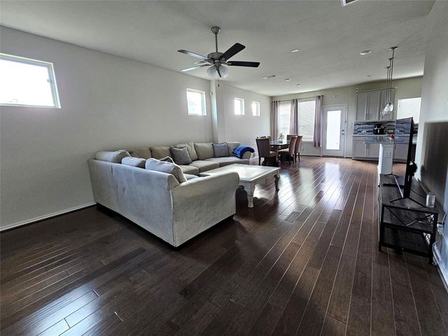 3234 Longleaf Meadows Drive, Houston, TX 77063