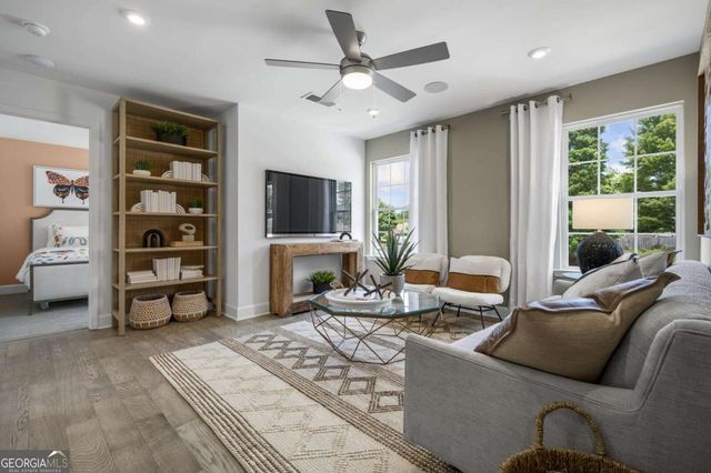 633 Vidalia Park Way, Mcdonough, GA 30252