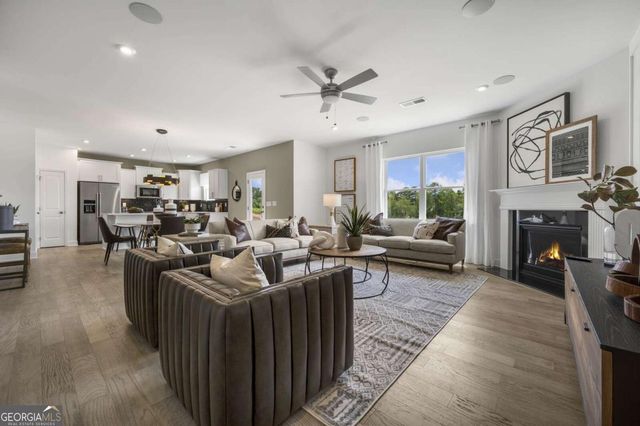 633 Vidalia Park Way, Mcdonough, GA 30252