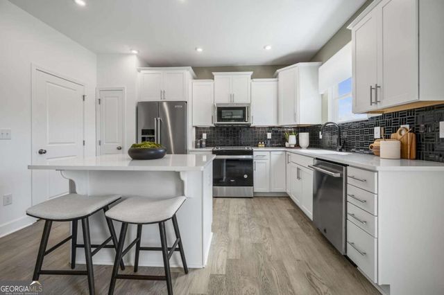 633 Vidalia Park Way, Mcdonough, GA 30252