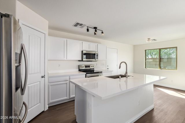 9531 E Belmont Avenue, Mesa, AZ 85208