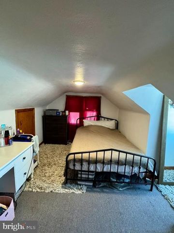 178 W HANOVER ST, Spring Grove, PA 17362