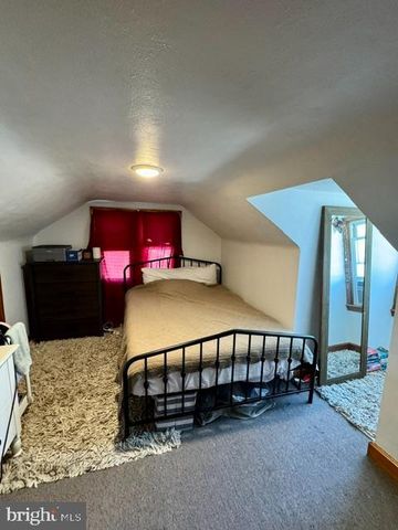 178 W HANOVER ST, Spring Grove, PA 17362