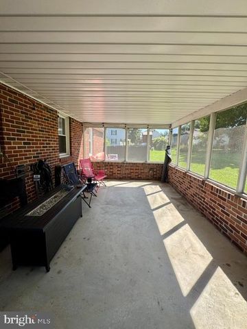 178 W HANOVER ST, Spring Grove, PA 17362