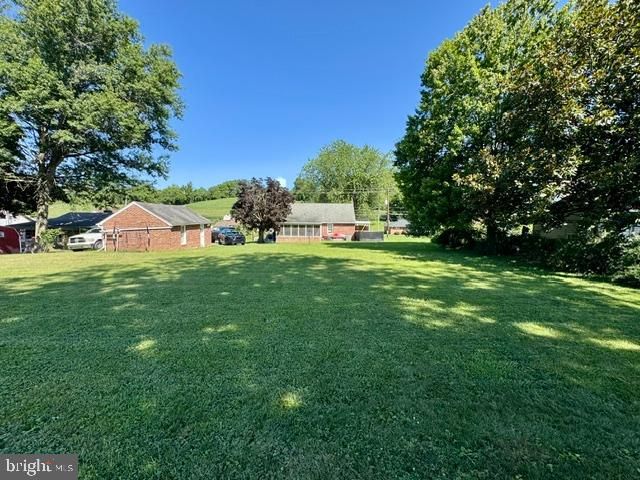 178 W HANOVER ST, Spring Grove, PA 17362