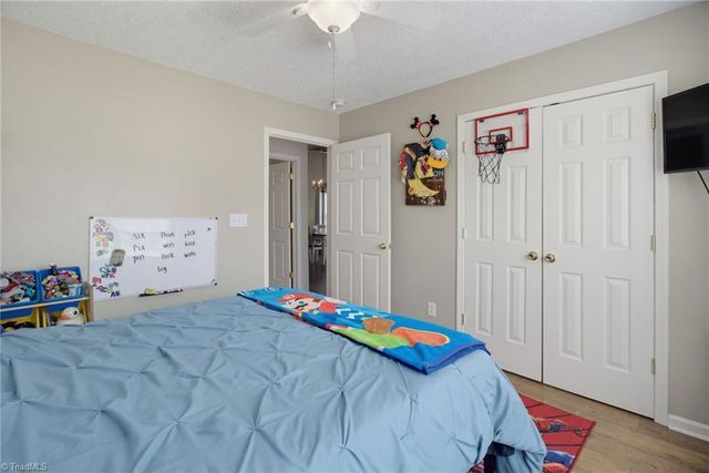 505 Carrington Lane, Thomasville, NC 27360