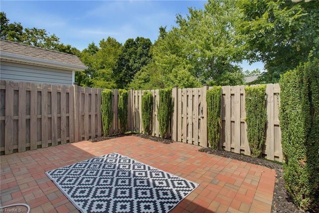 505 Carrington Lane, Thomasville, NC 27360