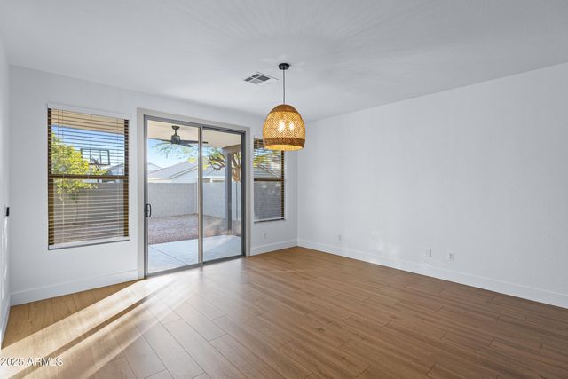 1073 E ESTATE Road, San Tan Valley, AZ 85140