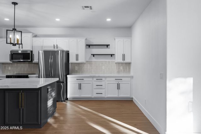 1073 E ESTATE Road, San Tan Valley, AZ 85140