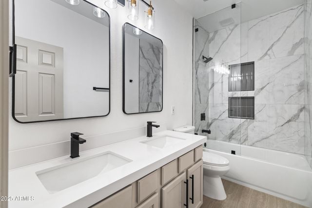 1073 E ESTATE Road, San Tan Valley, AZ 85140