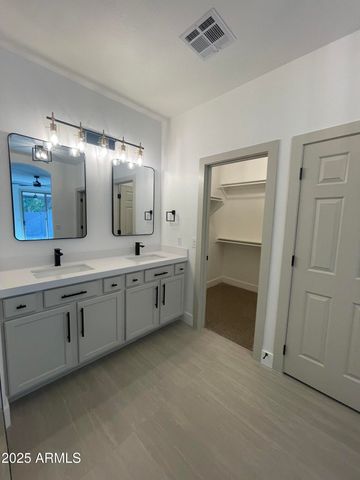 1073 E ESTATE Road, San Tan Valley, AZ 85140