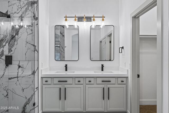 1073 E ESTATE Road, San Tan Valley, AZ 85140