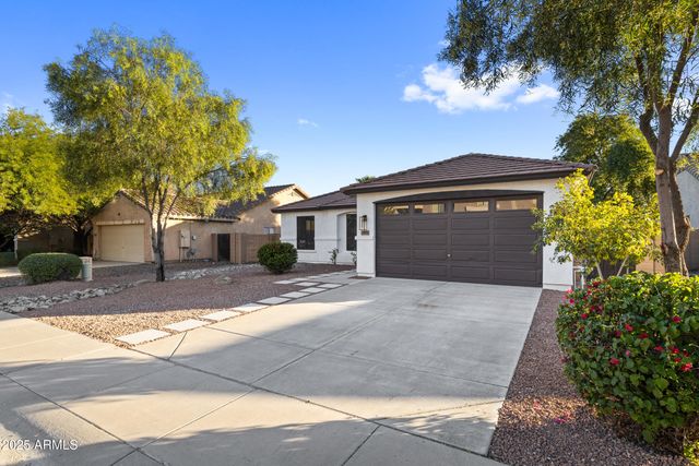 1073 E ESTATE Road, San Tan Valley, AZ 85140