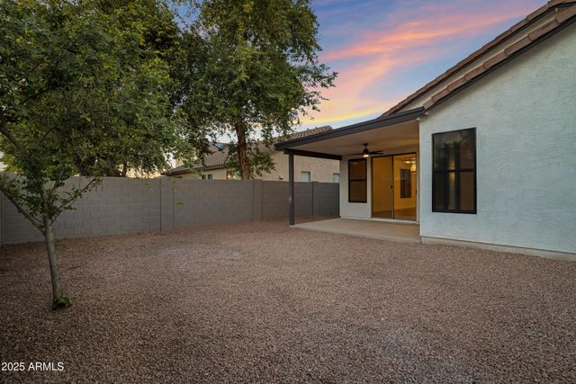 1073 E ESTATE Road, San Tan Valley, AZ 85140