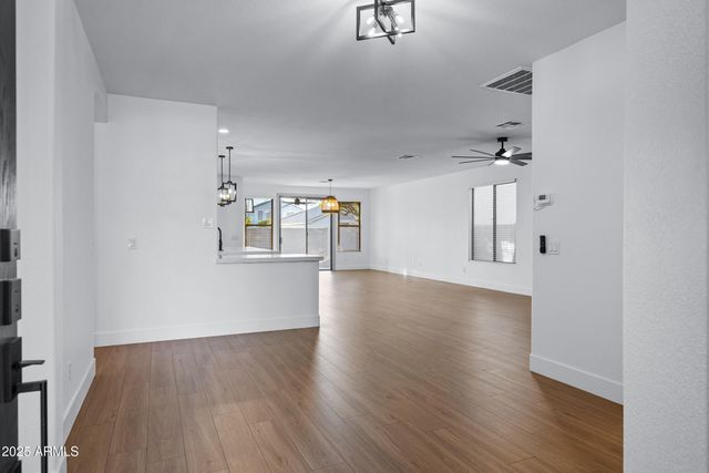 1073 E ESTATE Road, San Tan Valley, AZ 85140