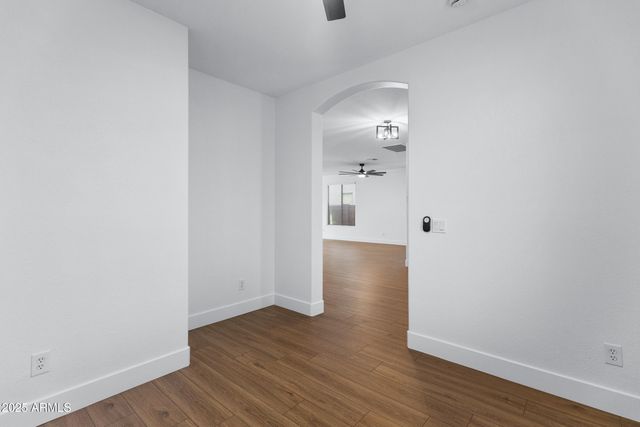 1073 E ESTATE Road, San Tan Valley, AZ 85140