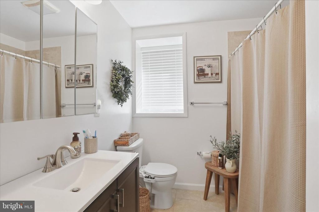 Image 13 of property listing at 12138 KEYMAR RD, Keymar, MD 21757