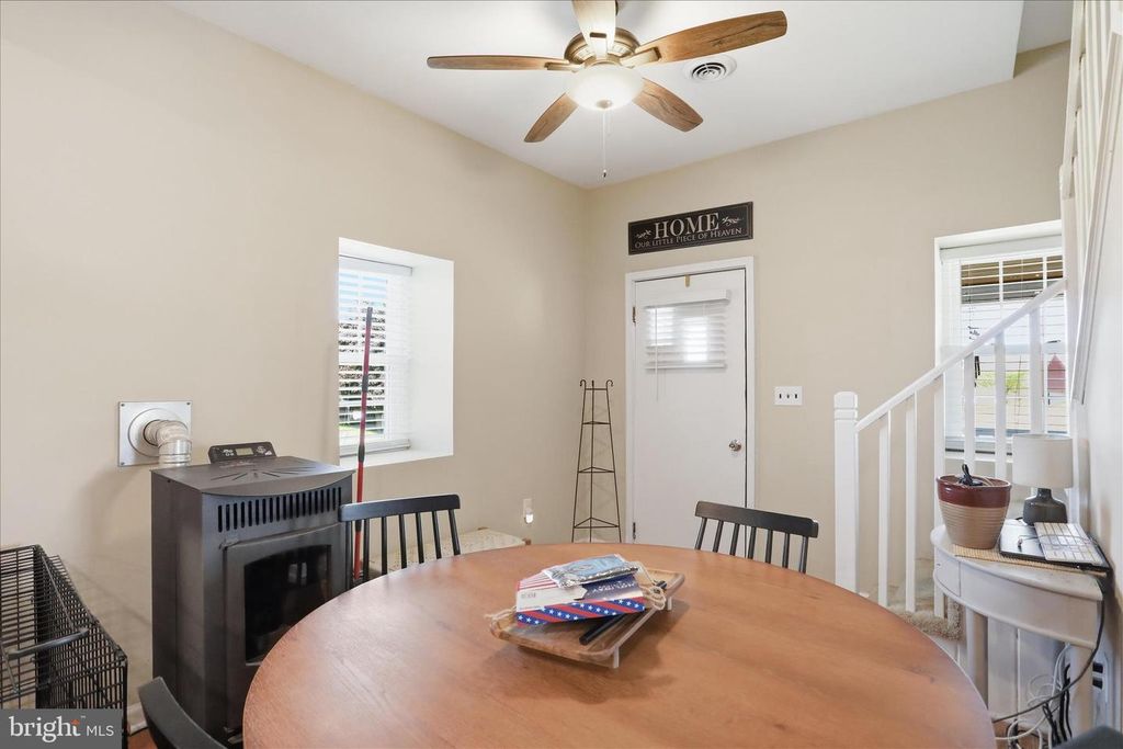 Image 5 of property listing at 12138 KEYMAR RD, Keymar, MD 21757