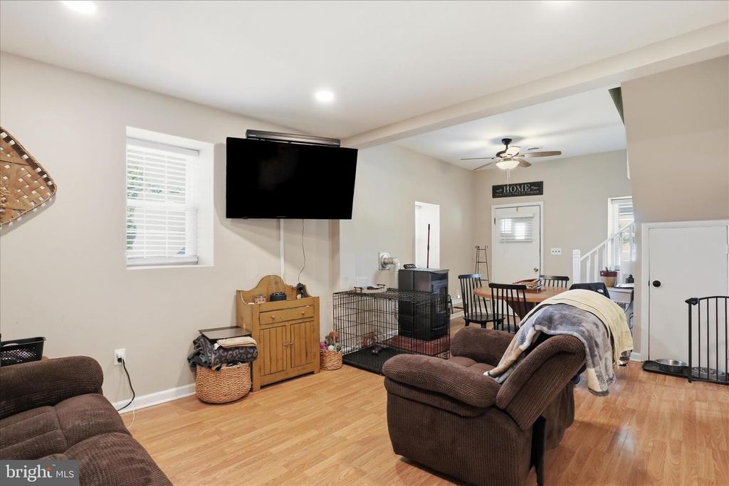 Image 7 of property listing at 12138 KEYMAR RD, Keymar, MD 21757