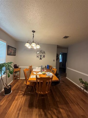 1004 Clover Street, Bellmead, TX 76705