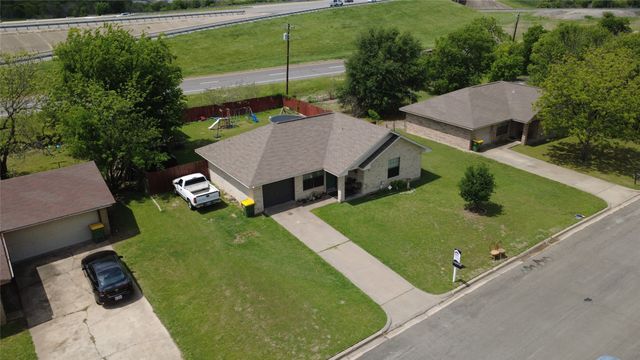 1004 Clover Street, Bellmead, TX 76705