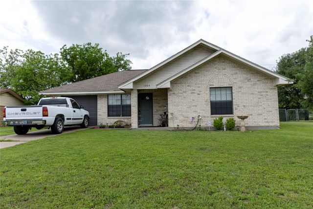 1004 Clover Street, Bellmead, TX 76705